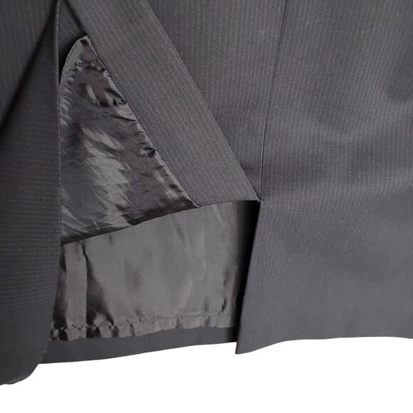 Tahari Levine Pinstripe Pencil Skirt Size 12 Black Fully Lined Career Style - Picture 7 of 7